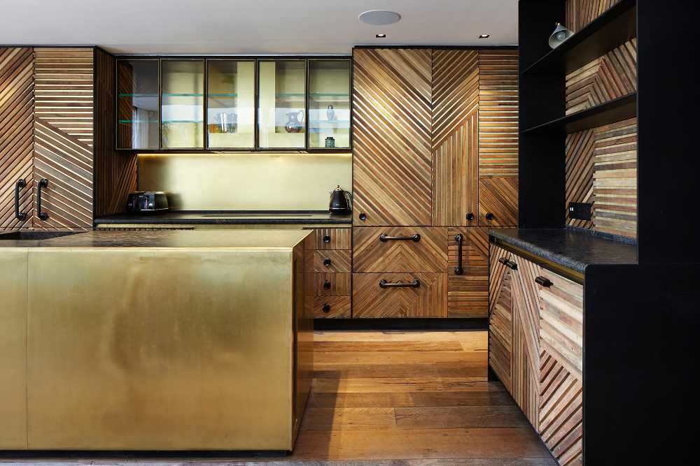 Internal glass and wood partition