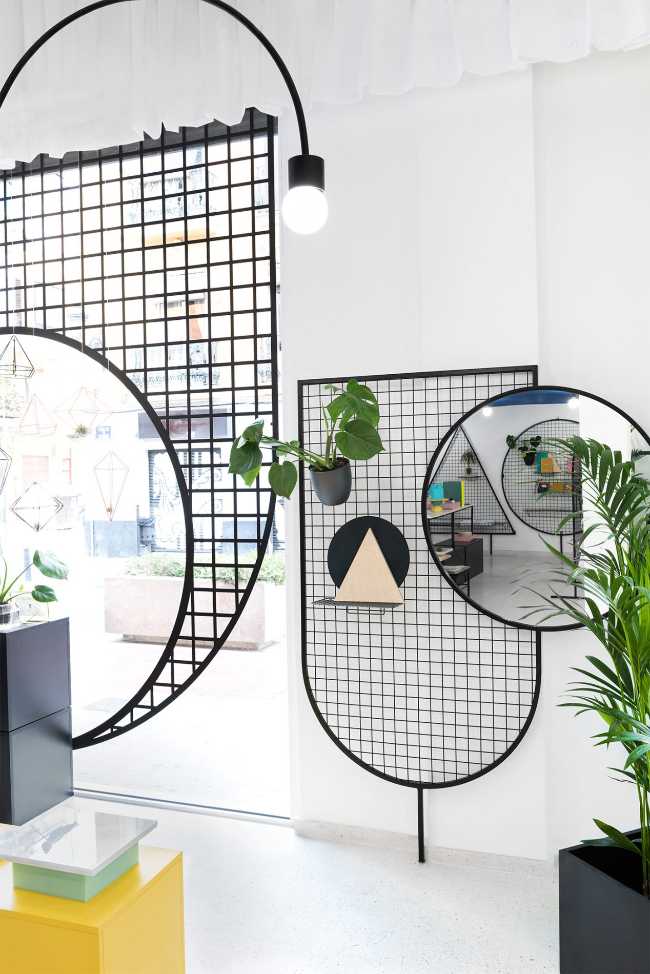 Tienda colorida para exposiciones de diseño