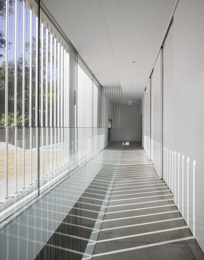 Villa e gioco di luci e ombre