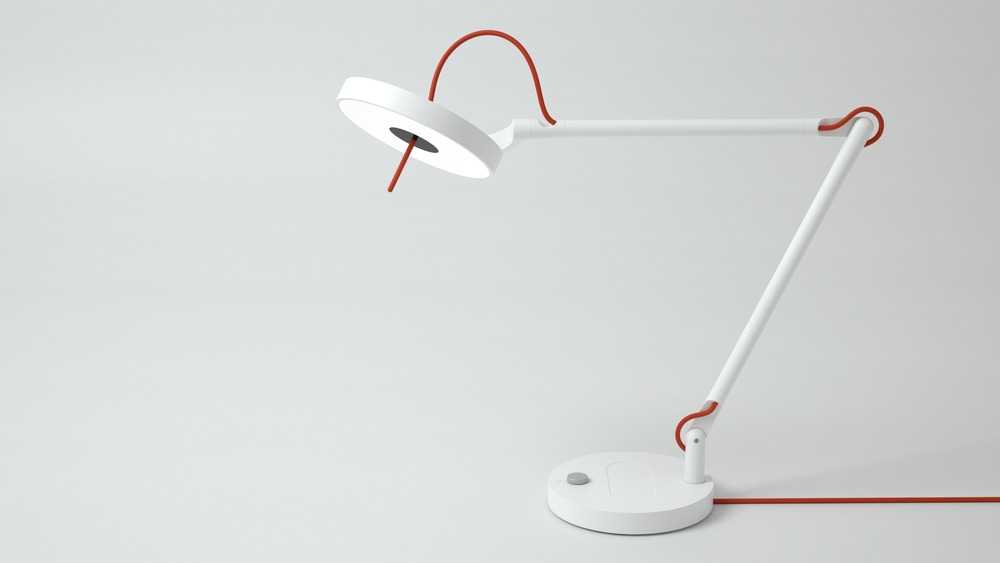 white lacquered aluminium table lamp