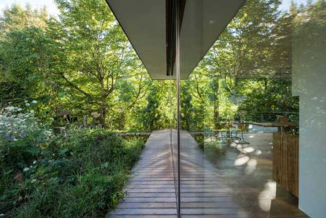 villa tetto piano parete vetrata