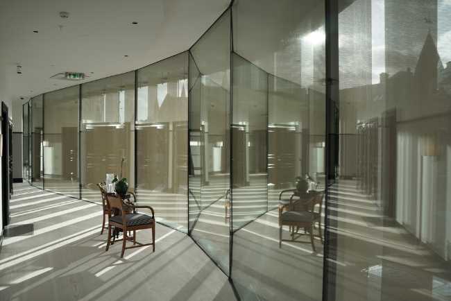 volumes en verre ondulé