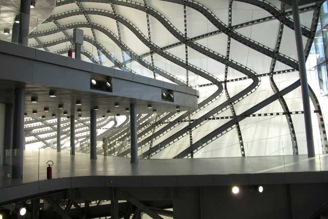 struttura curvilinea in acciaio