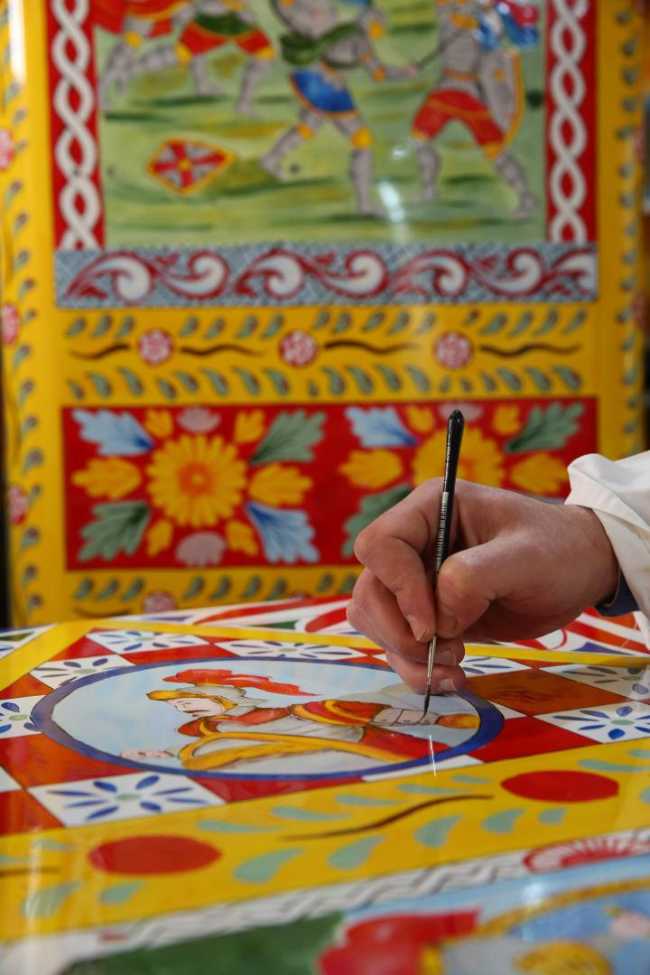 Frigorifero dipinto da artisti siciliani