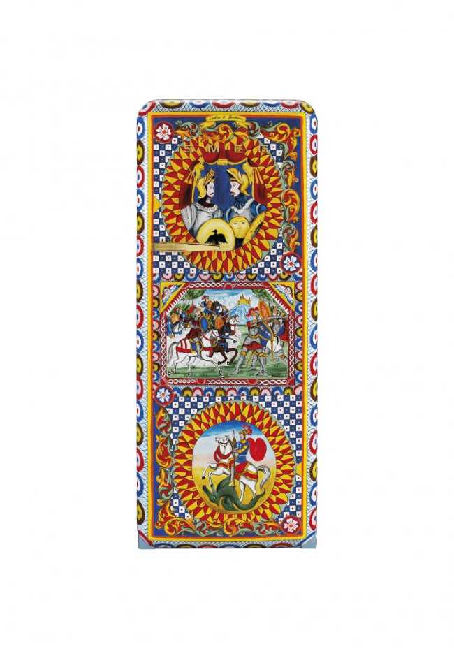 Frigorifero dipinto da artisti siciliani