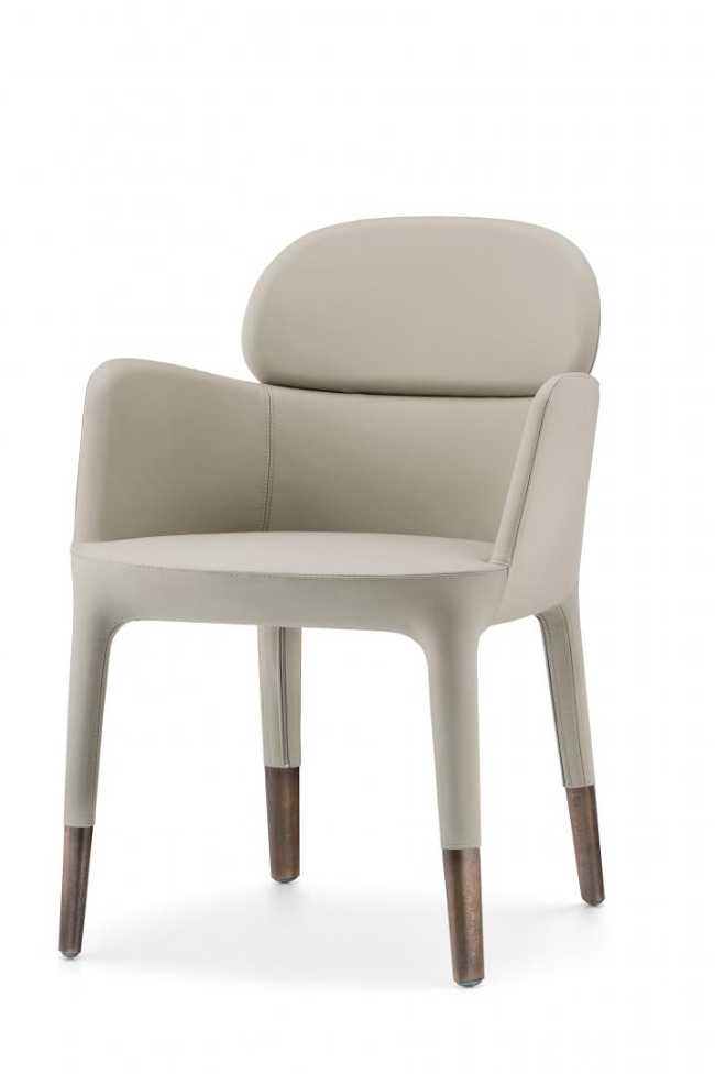 Poltrona dalle forme morbide