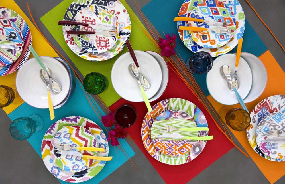 Decorazioni piatti colorati