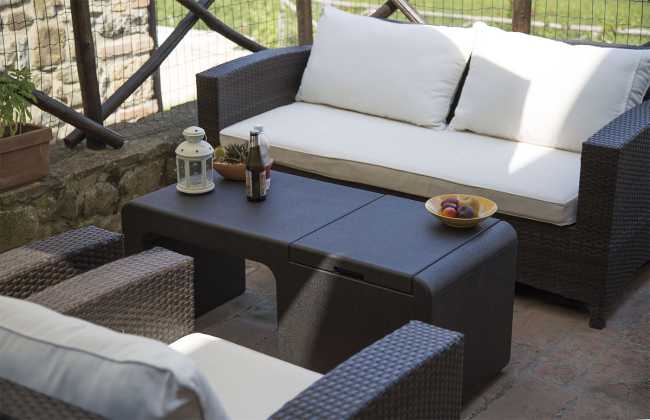 tavolo da esterno con frigo incorporato nero