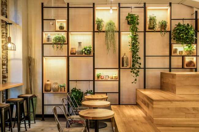 Israeli restaurant with wooden furniture