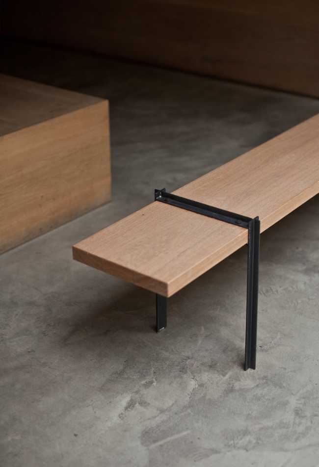 Panche in legno per un bar