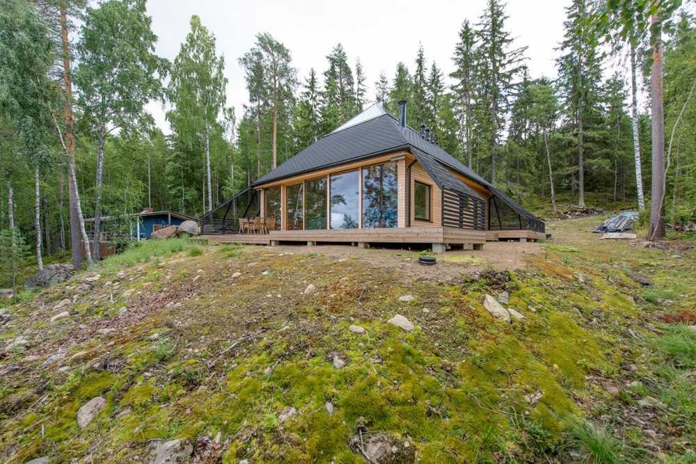 Casa en el bosque con observatorio