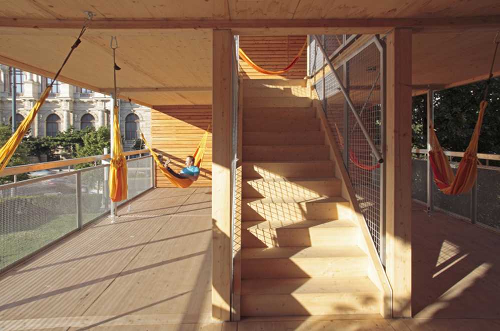 Struttura dalla forma tradizione in legno
