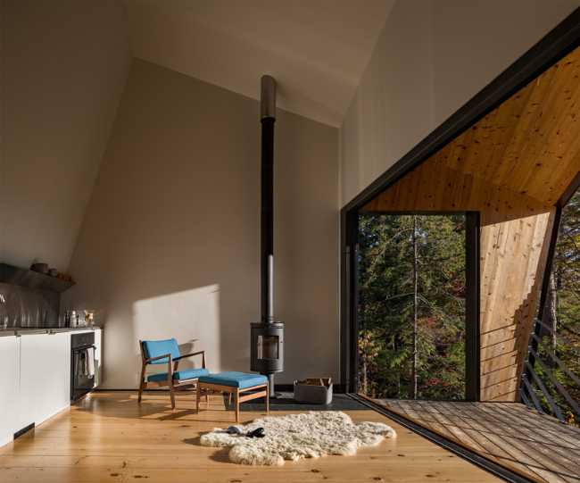 Soggiorno aperto sul paesaggio