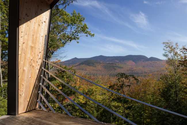 Terrazza con balaustra in metallo