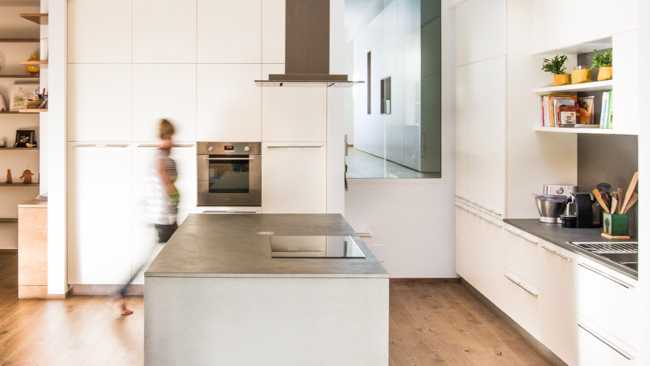 Cucina con isola centrale