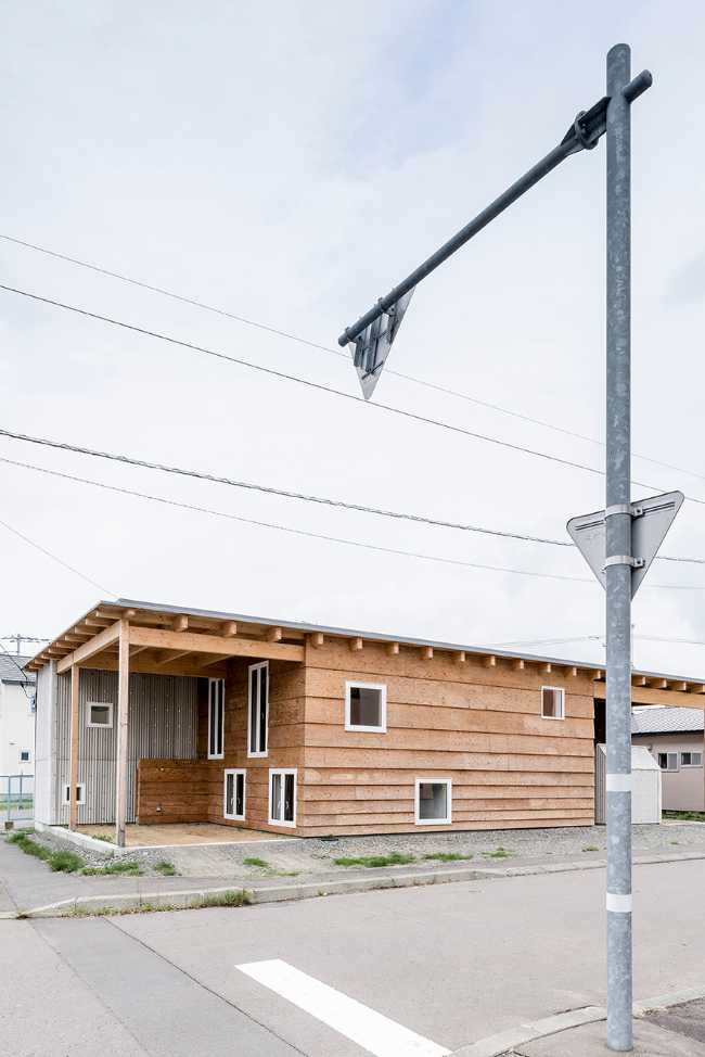 Rectangular wooden house