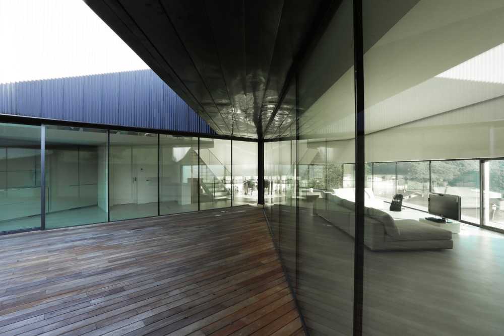 Villa en terreno inclinado