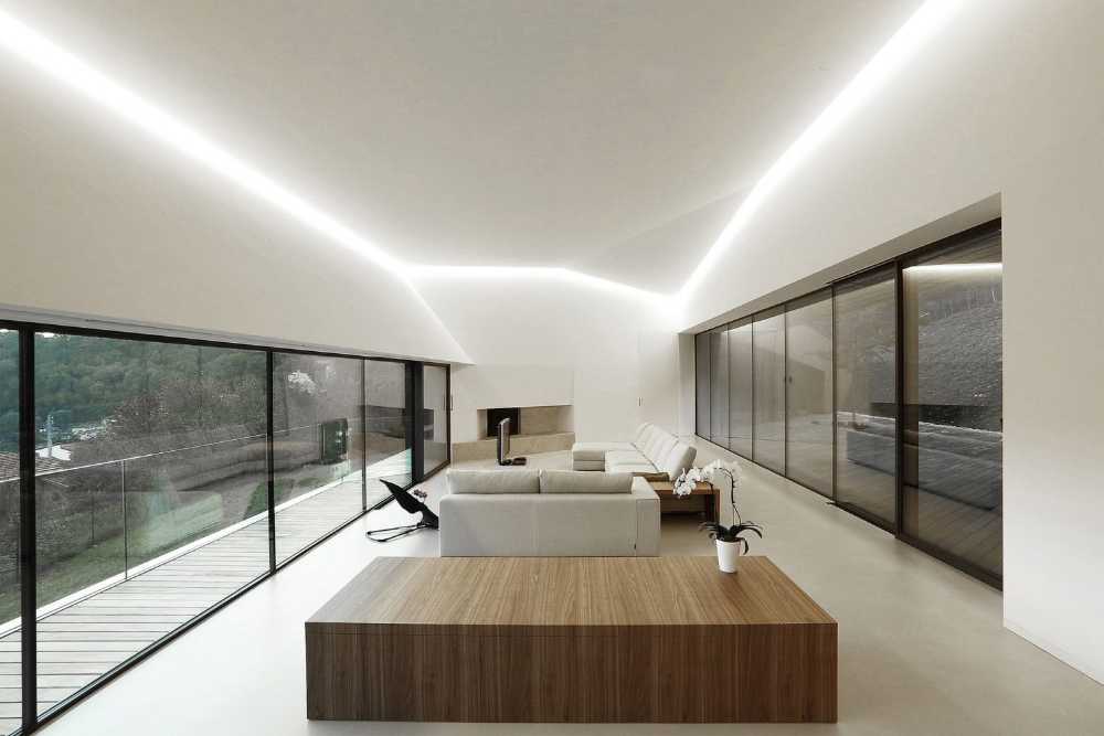 Villa en terreno inclinado