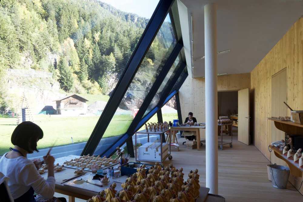 Architettura dalle facciate triangolari