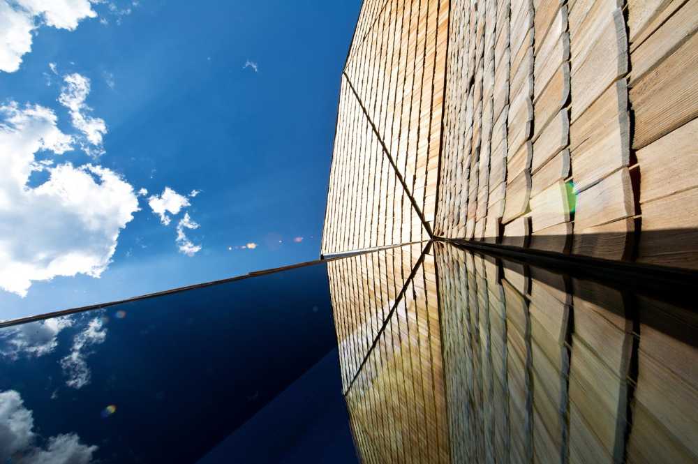Architettura dalle facciate triangolari