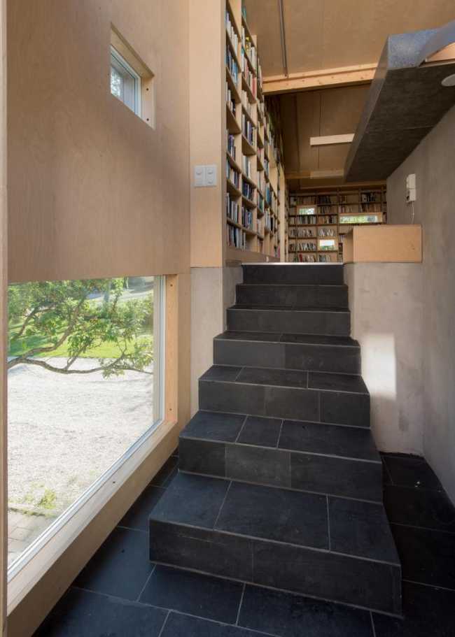 Scala interna in legno