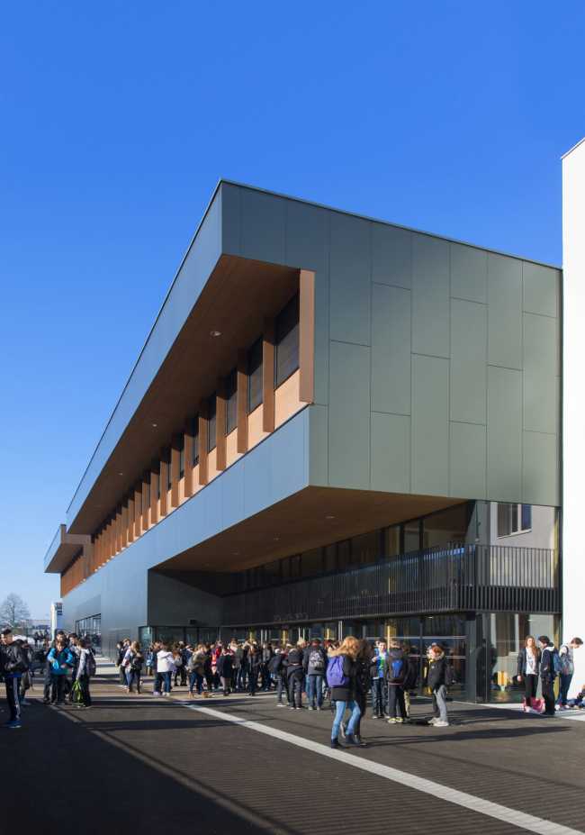 Scuola contemporanea