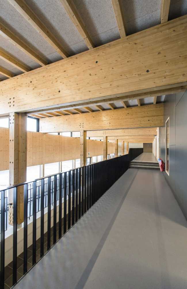 Interno scuola in legno