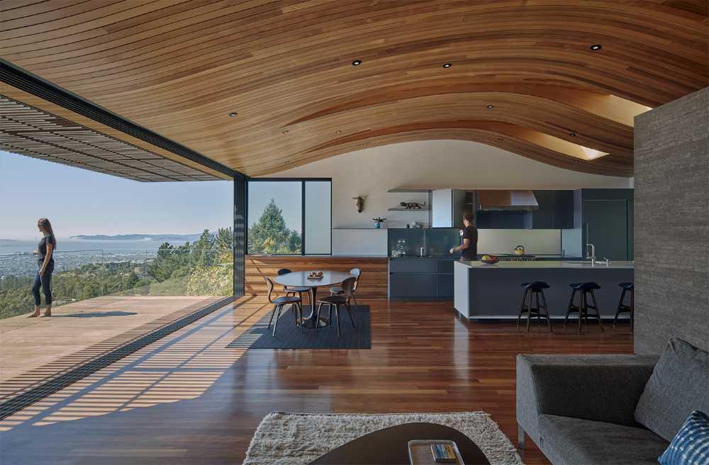 Villa in San Francisco. Open plan architecture facing the Californian Bay