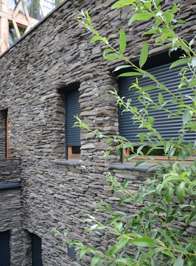 Basamento in pietra frastagliata Geopietra