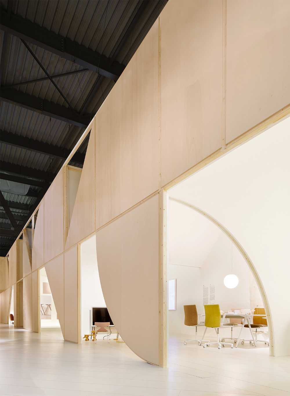 Spazio espositivo in legno