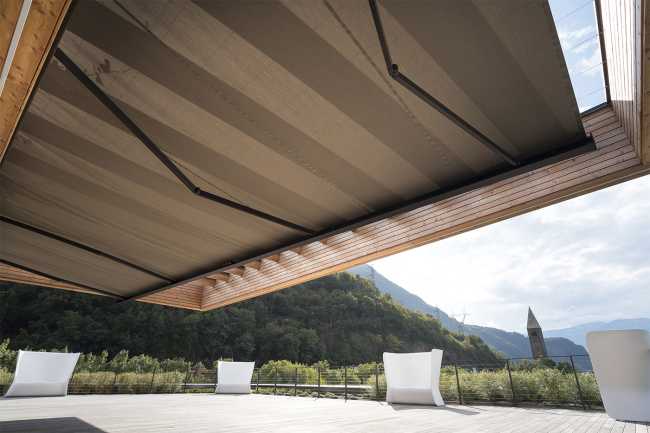 Struttura a sbalzo in legno