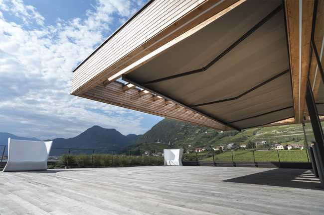 Struttura a sbalzo in legno