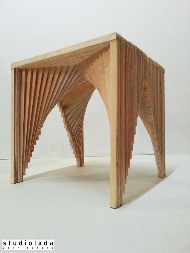 Modello arco in legno