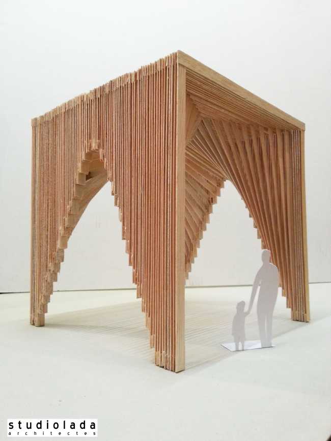 Modello arco in legno