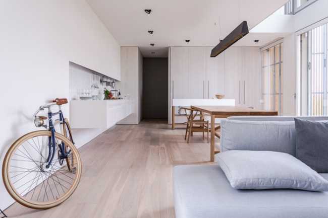 Interno di un vecchio fienile convertito ad abitazione