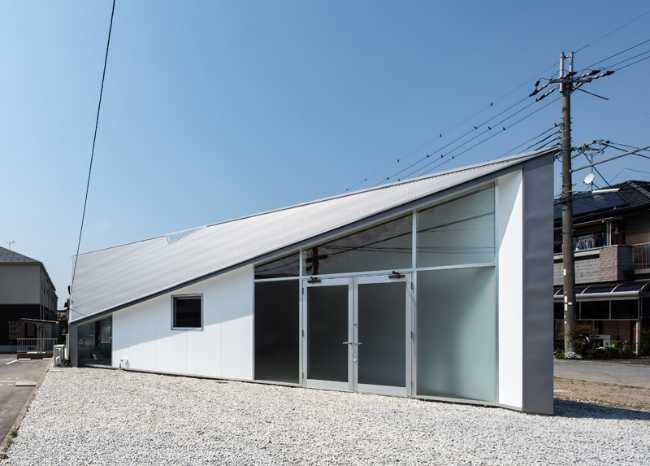 Atelier in legno per una coppia di artisti