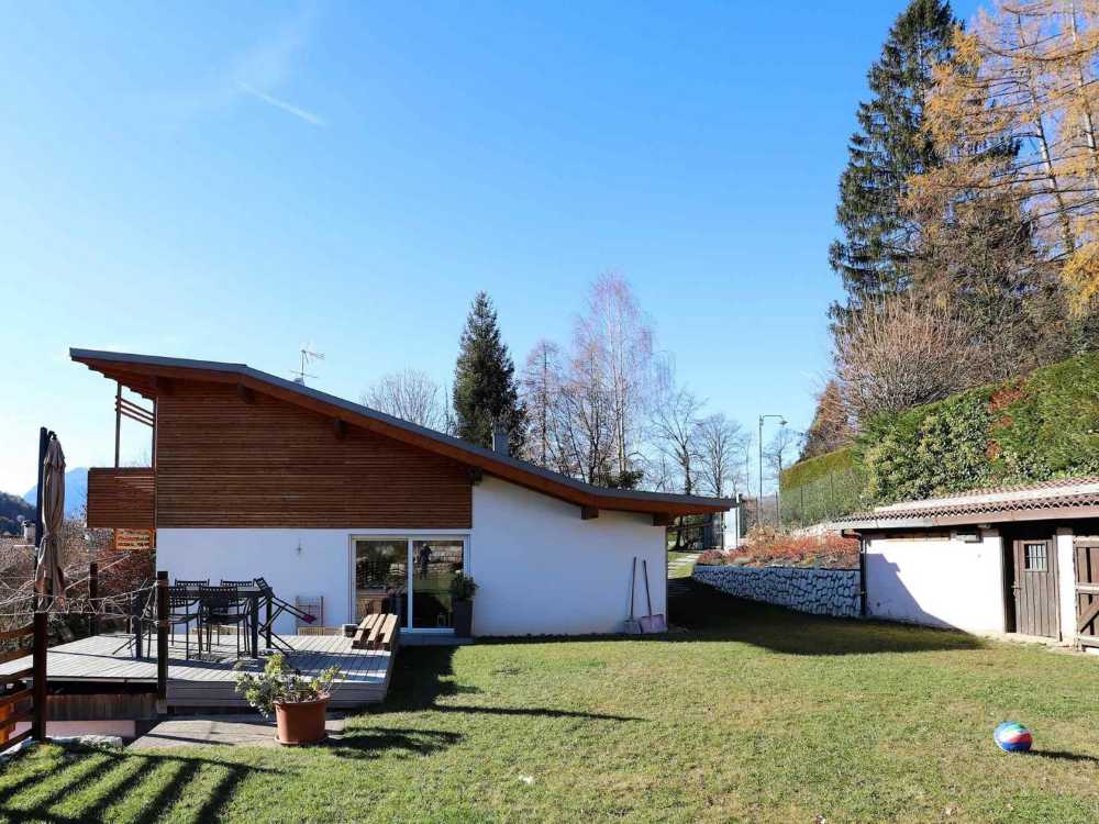 Abitazione con struttura a telaio in legno
