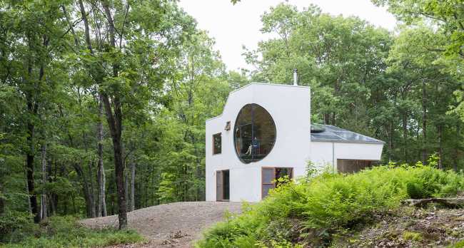 House surrounded by greenery