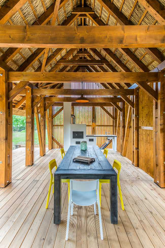 Primitive architecture with modern building elements