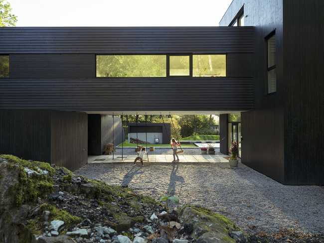 Cantilever wooden house