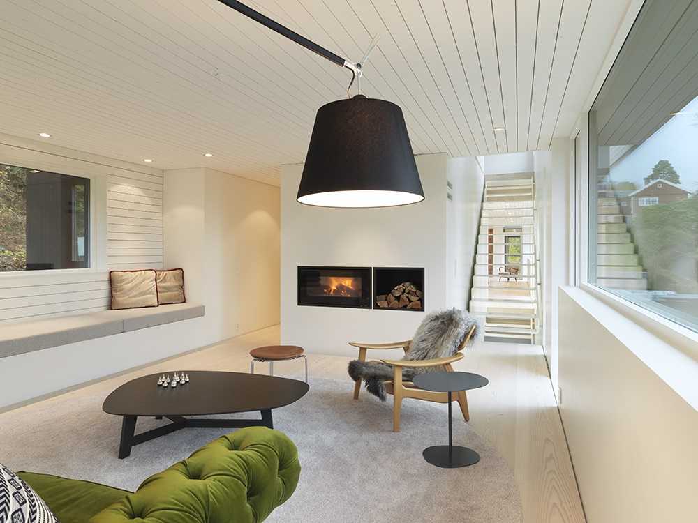 Villa in legno dalle forme contemporanee
