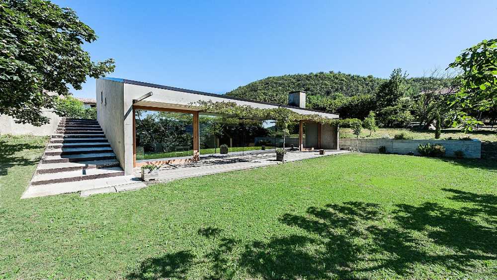 Villa in legno autosufficiente