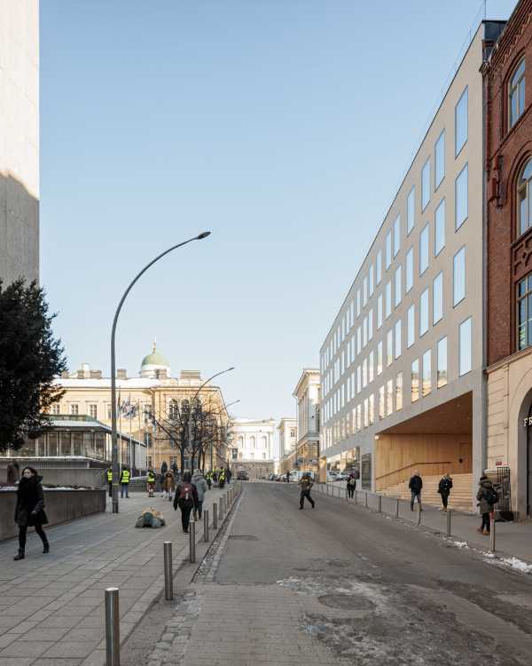 University facade on the street
