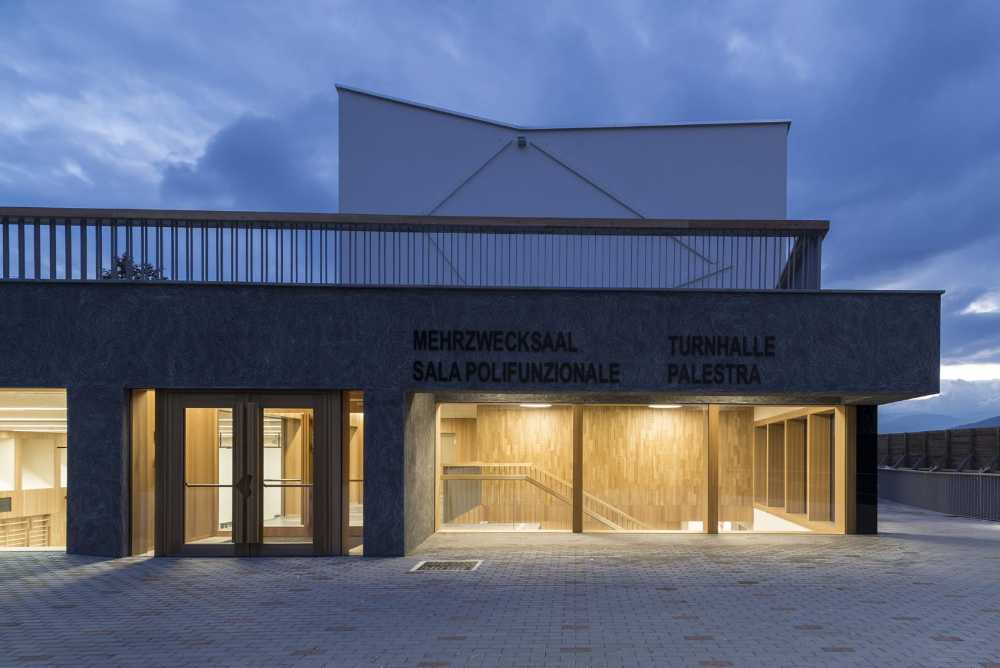 Kindergarten and innovative elementary school