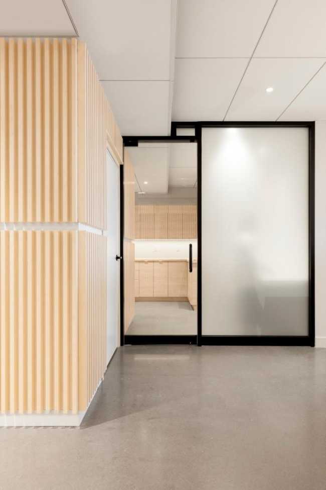 Interni legno e vetro