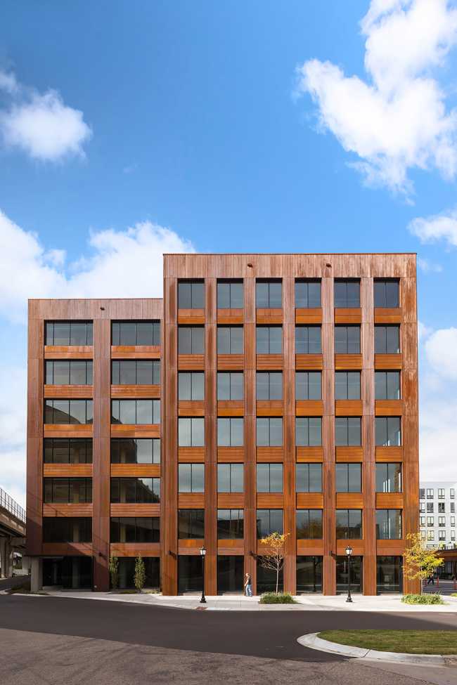 Multi-storey wooden building