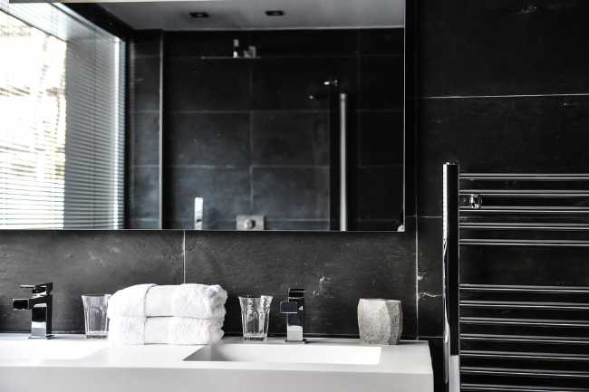 Black bathroom