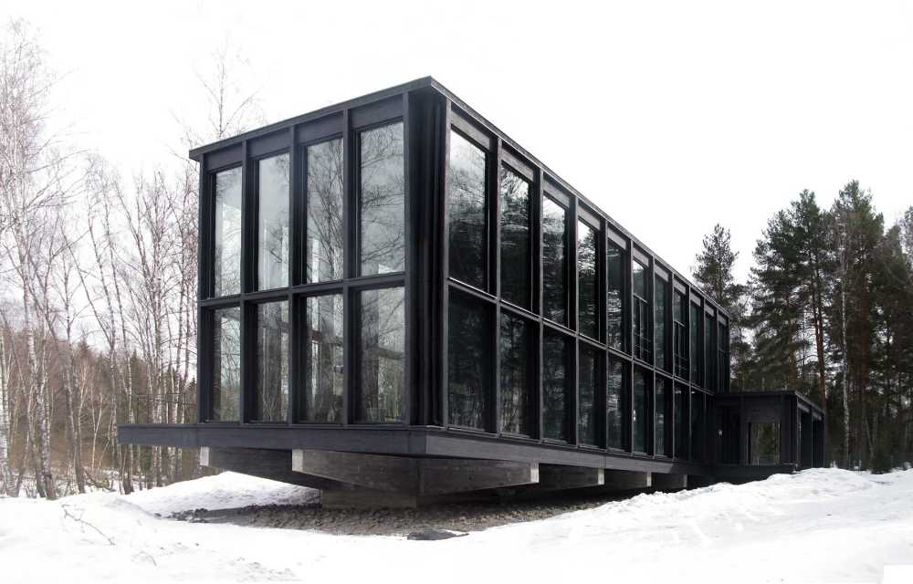 estructura de madera y vidrio