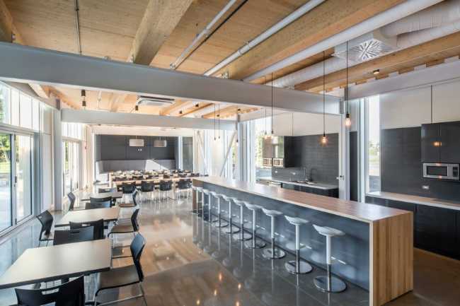 Il progetto architettonico Pomerleau per un ambiente di lavoro performante