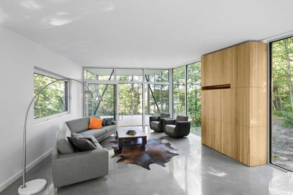 Contemporary wooden villa